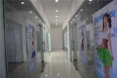 華納音悅童星夢(mèng)工廠正式落戶阜陽，助力少兒藝術(shù)培訓(xùn)發(fā)展